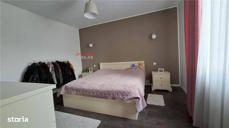 Casă cu 6 camere cu Teren 507 Mp în Central