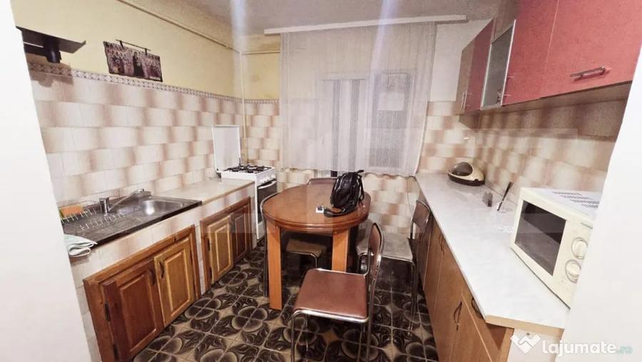 Apartament cu 2 camere decomandat, mobilat în Ampoi 3