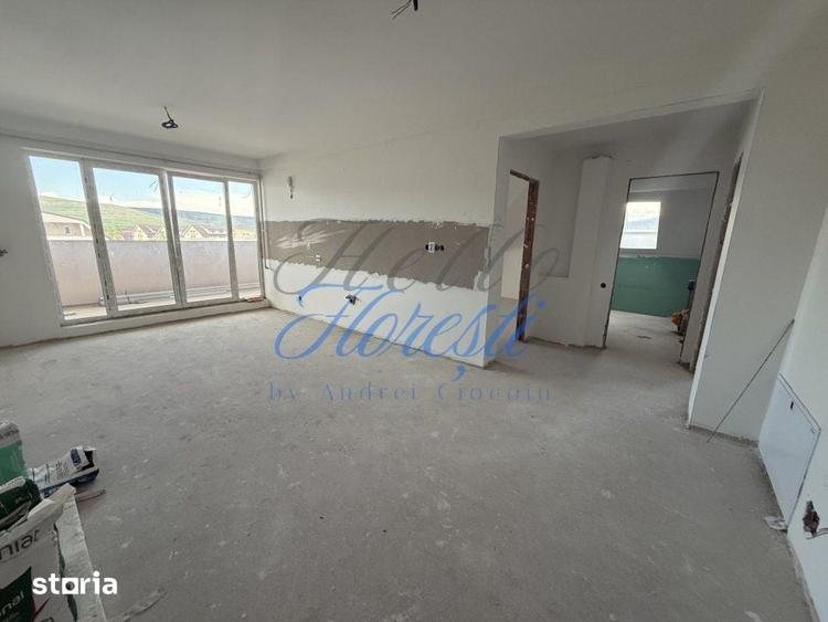 Apartament cu 4 camere semidecomandat în Florești — fotografia 1