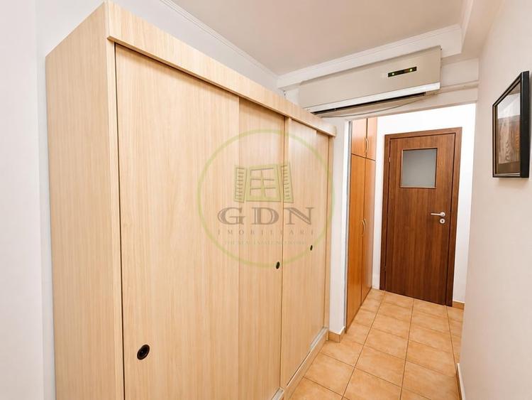 Apartament cu 4 camere decomandat în Rahova