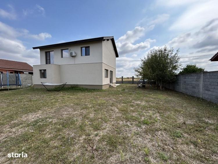 Casă cu 4 camere în Central