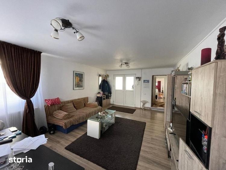 Casă cu 5 camere cu Teren 380 Mp în 1 Mai