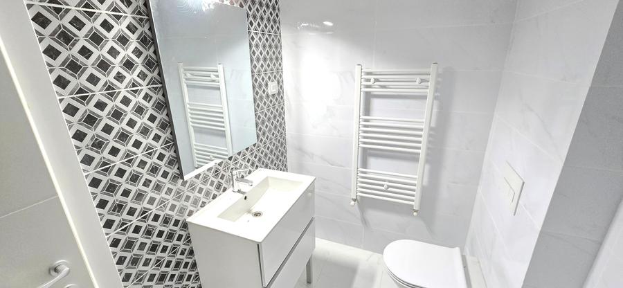 Apartament cu 3 camere decomandat în Frumoasa