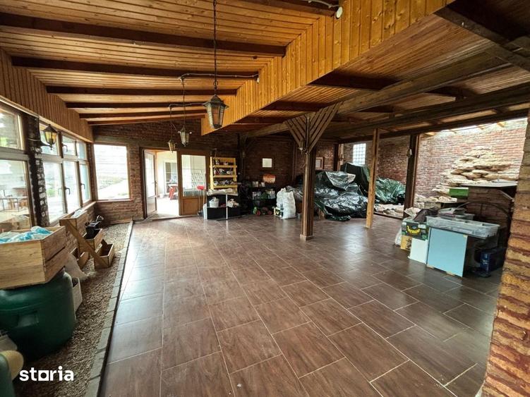 Casă cu 4 camere cu Teren 800 Mp în Simeria