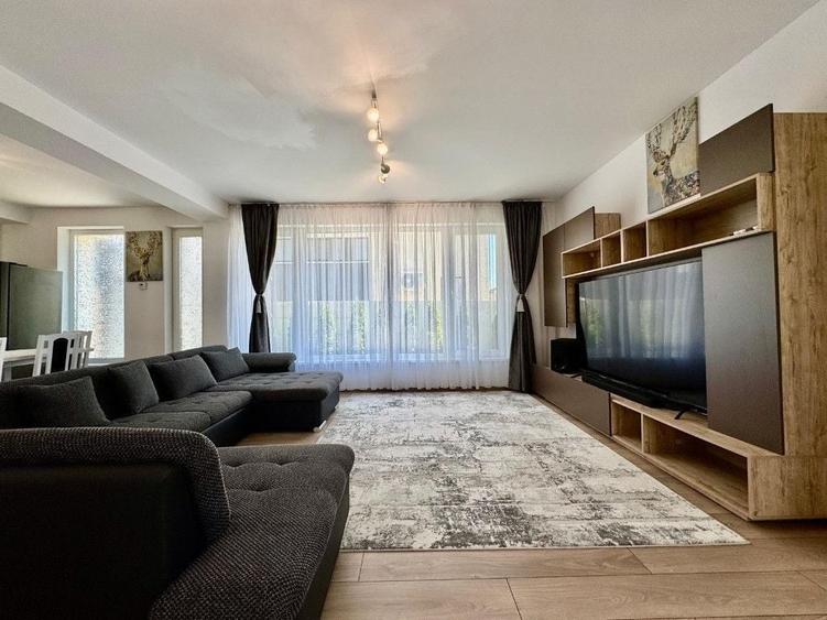 Casă individuală cu 5 camere cu Canalizare în Tunari