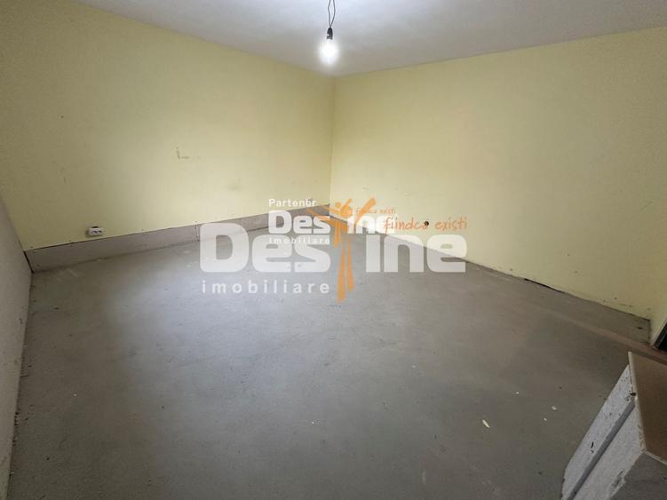 Duplex cu 3 camere cu Canalizare în Central