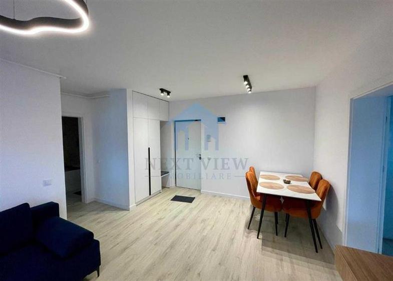 Apartament cu 3 camere decomandat în Florești