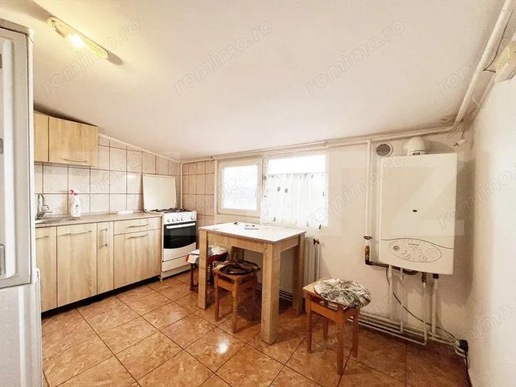 Apartament cu 2 camere decomandat în Nicolina