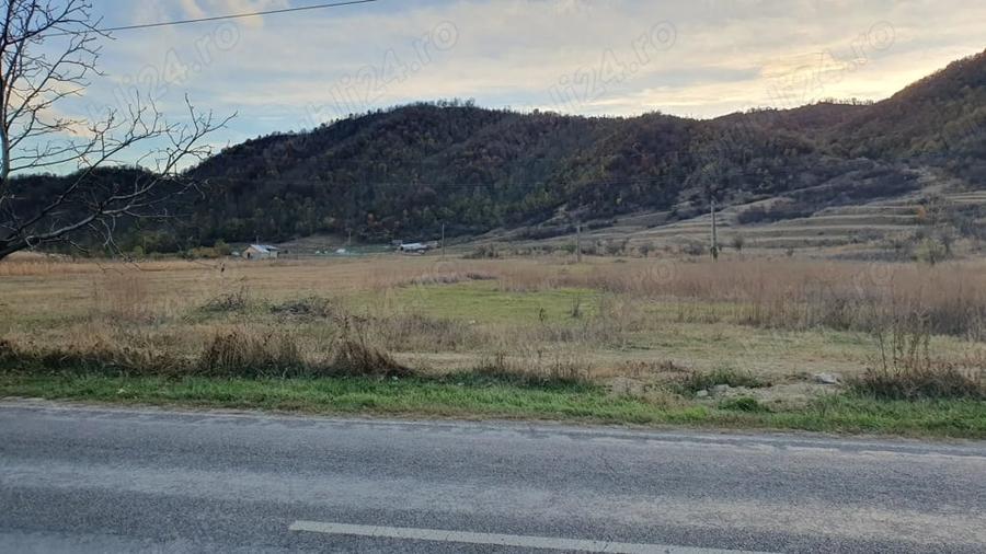Teren de 8716 mp, în Vernești
