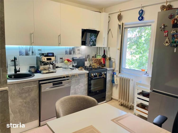 Apartament cu 2 camere semidecomandat, mobilat în Est