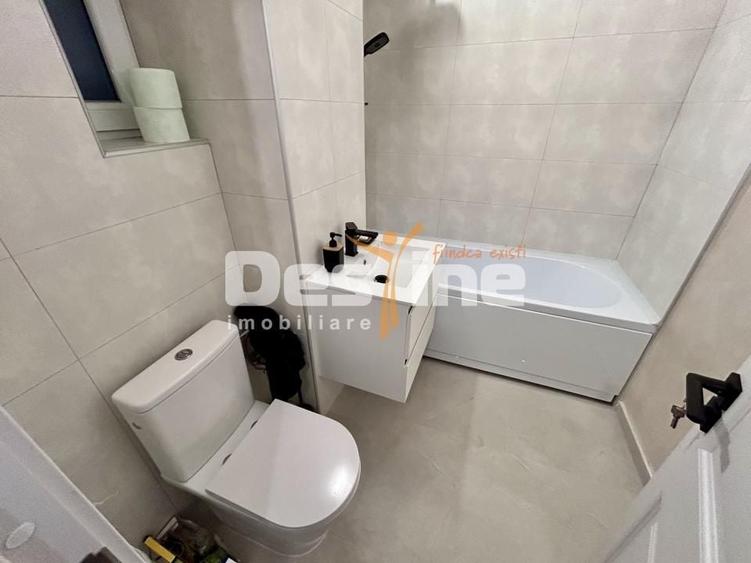 Apartament cu 2 camere decomandat în B-dul București