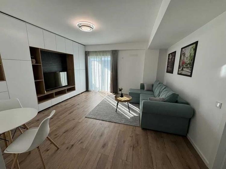 Apartament cu 2 camere decomandat în Tătărași