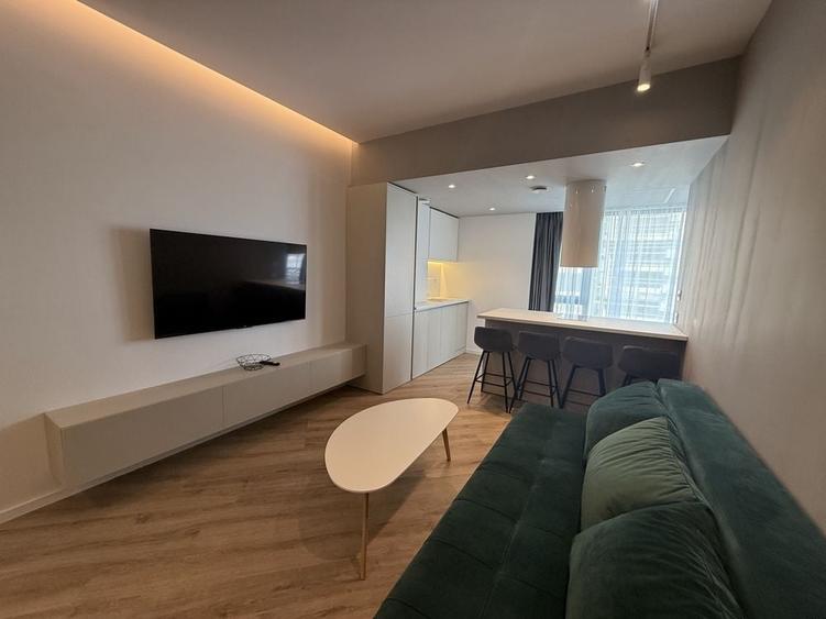 Apartament cu 2 camere decomandat în Central