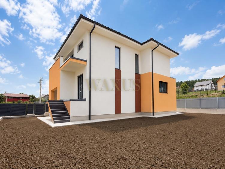 Casă individuală cu 4 camere cu Canalizare în Chinteni