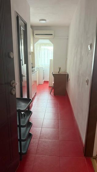 Garsonieră decomandată în Complex Studențesc