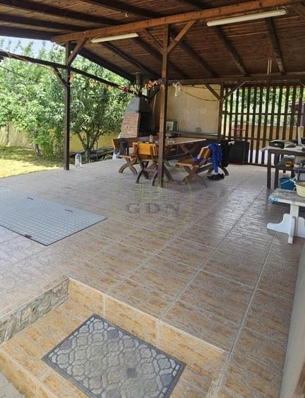 Casă individuală cu 3 camere cu Canalizare în Malu Mare