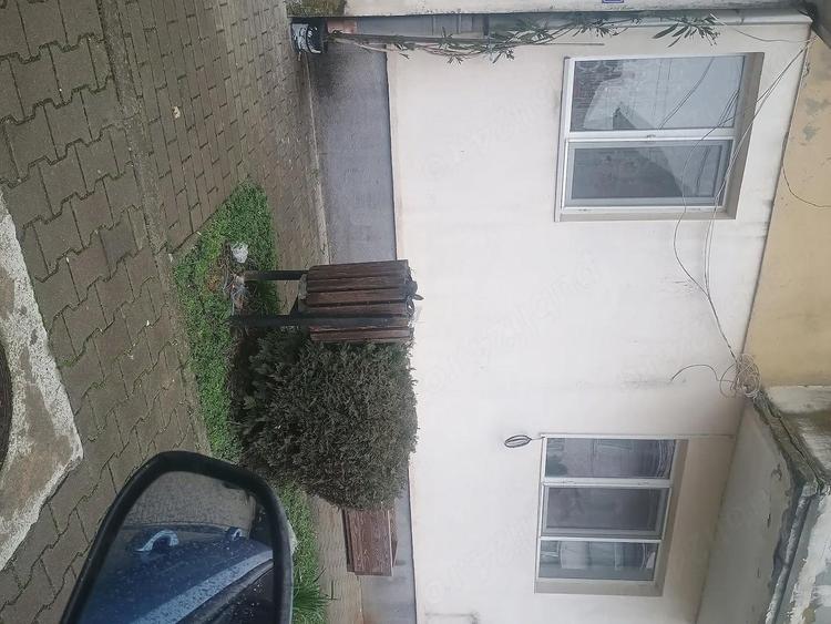 Apartament cu 2 camere semidecomandat în Ilia
