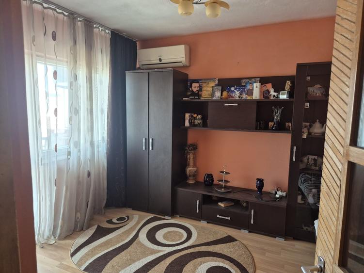 Apartament cu 2 camere decomandat în Ultracentral