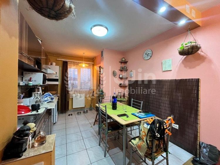Apartament cu 3 camere decomandat, mobilat în Între Lacuri