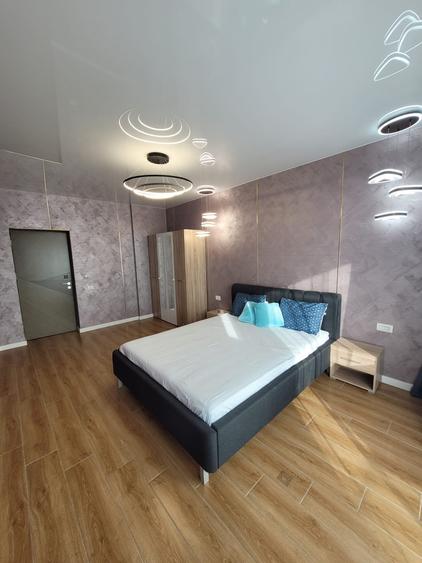 Apartament cu 2 camere decomandat, mobilat în Central