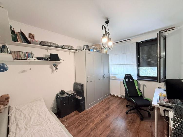 Apartament cu 4 camere decomandat, mobilat în Drumul Taberei