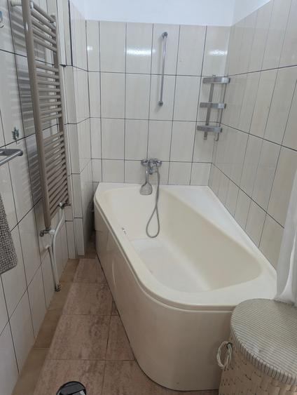 Casă individuală cu 4 camere cu Teren 170 Mp în Domenii