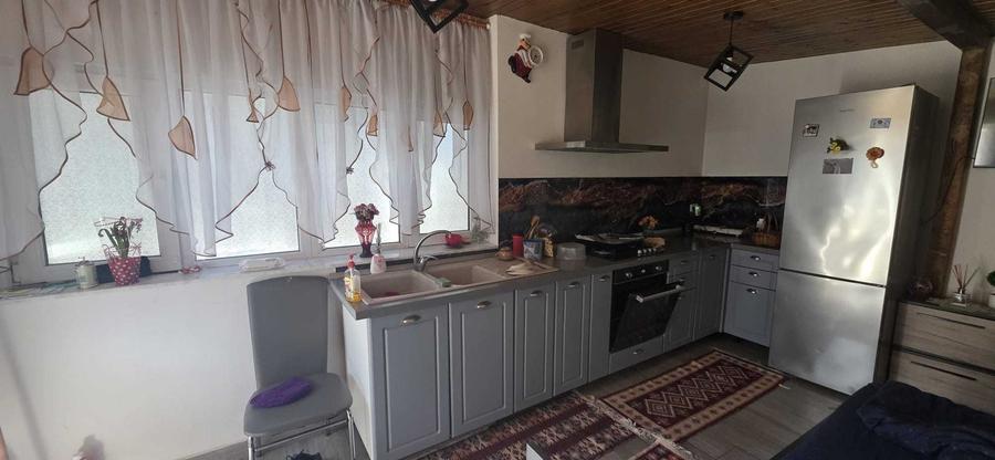 Casă cu 3 camere cu Teren 1100 Mp în Lumina