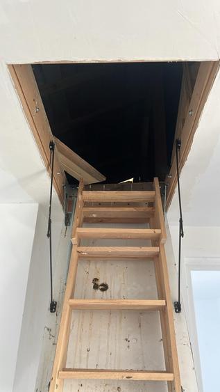 Casă cu 4 camere cu Teren 440 Mp în Tunari