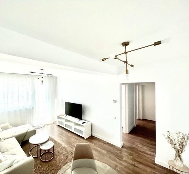 Apartament cu 2 camere decomandat în Exterior Vest