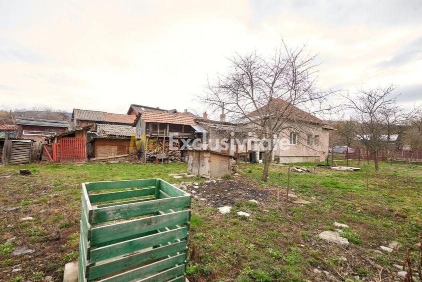 Casă cu 3 camere cu Teren 831 Mp în Lerești