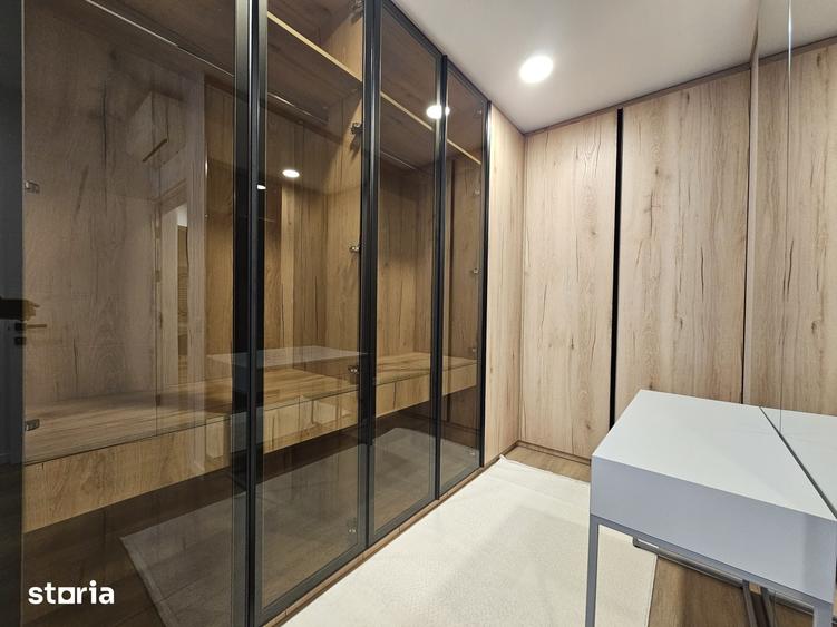 Apartament cu 4 camere în Central
