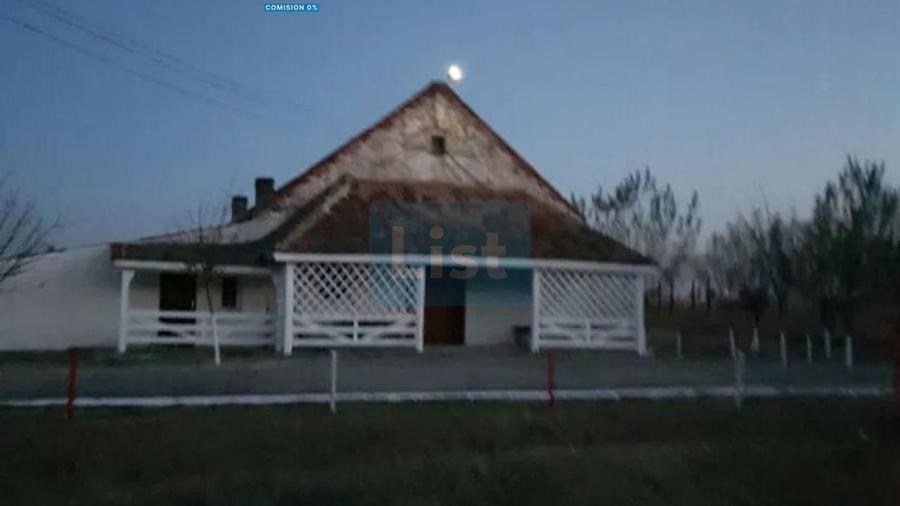 Casă cu 3 camere cu Teren 24281 Mp în Ciortea