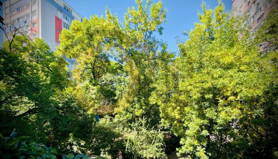 Apartament cu 2 camere semidecomandat, mobilat în Beller