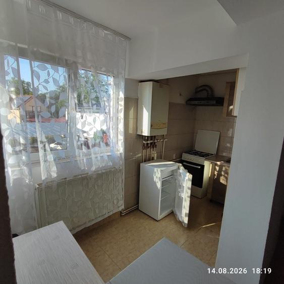 Garsonieră decomandată în Central