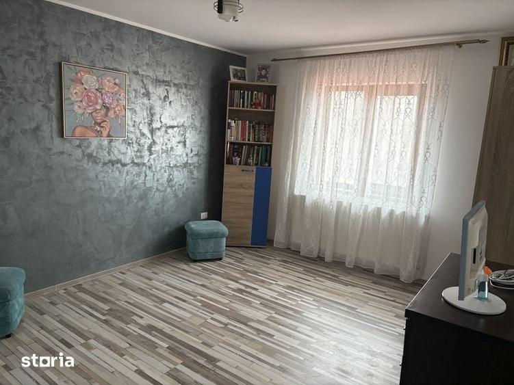 Casă cu 4 camere cu Teren 195 Mp în Central