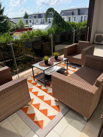 Apartament cu 3 camere, mobilat în Pipera