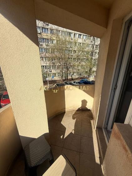 Garsonieră semidecomandată, mobilată în Dristor