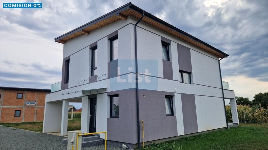 Casă cu 4 camere cu Teren 412 Mp în Săsar