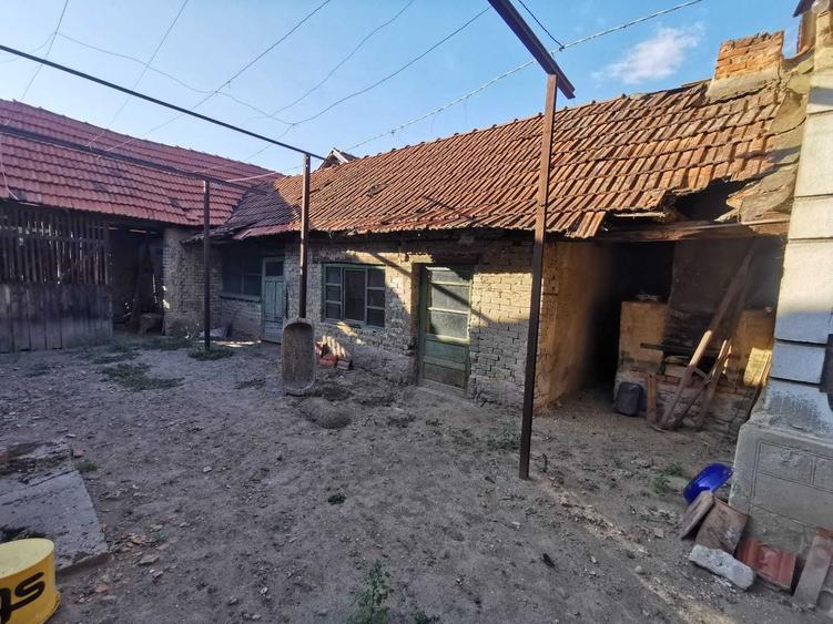 Casă cu 2 camere în Tărcaia
