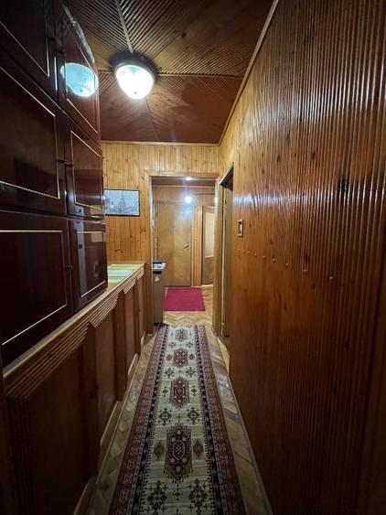 Apartament cu 3 camere decomandat, mobilat în Lipovei