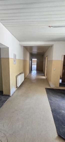 Spațiu comercial, de 886 mp, în Buciumeni