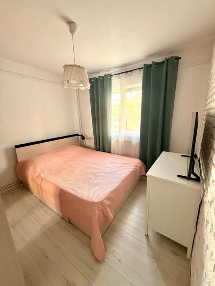Apartament cu 2 camere decomandat în Exterior Vest