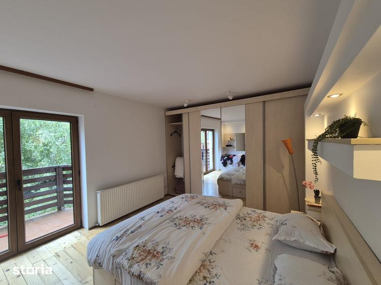 Casă cu 5 camere cu Teren 260 Mp în Bunloc
