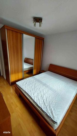 Apartament cu 3 camere decomandat în Sud