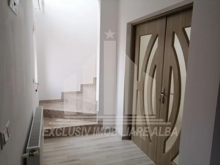 Duplex cu 3 camere cu Canalizare în Bărăbanț
