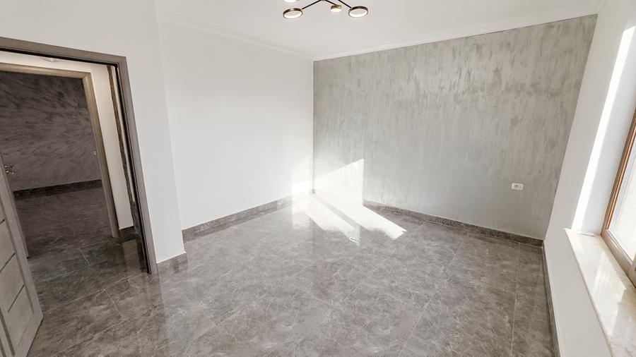 Casă cu 5 camere cu Canalizare în Costi