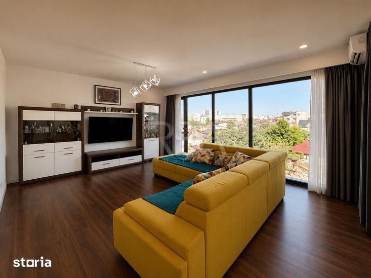 Apartament cu 3 camere decomandat în Gara de Nord