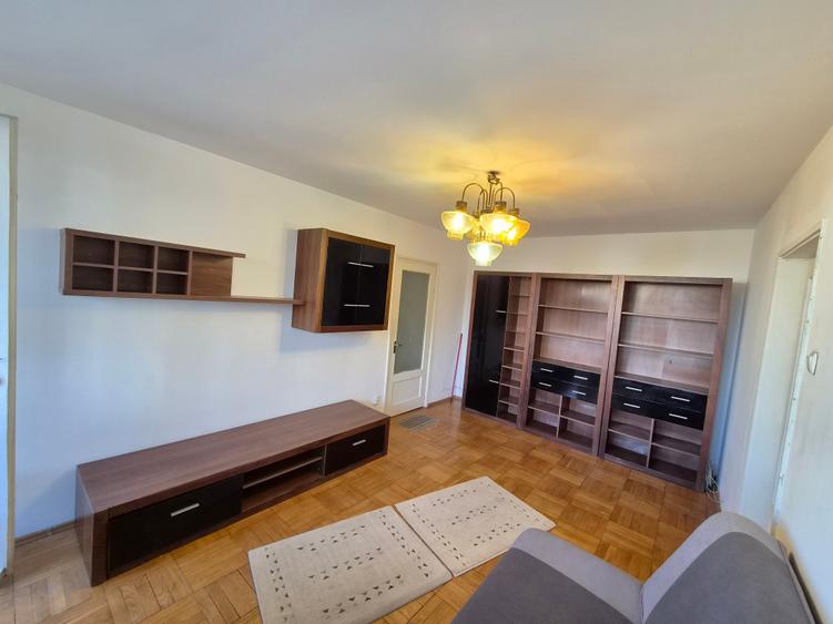 Apartament cu 2 camere semidecomandat în Câmpia Libertății
