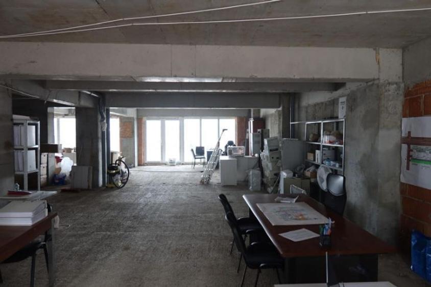 Spațiu comercial, de 142 mp, în Drumul Taberei