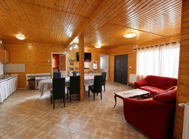 Casă individuală cu 3 camere cu Teren 4453 Mp în Cojocna